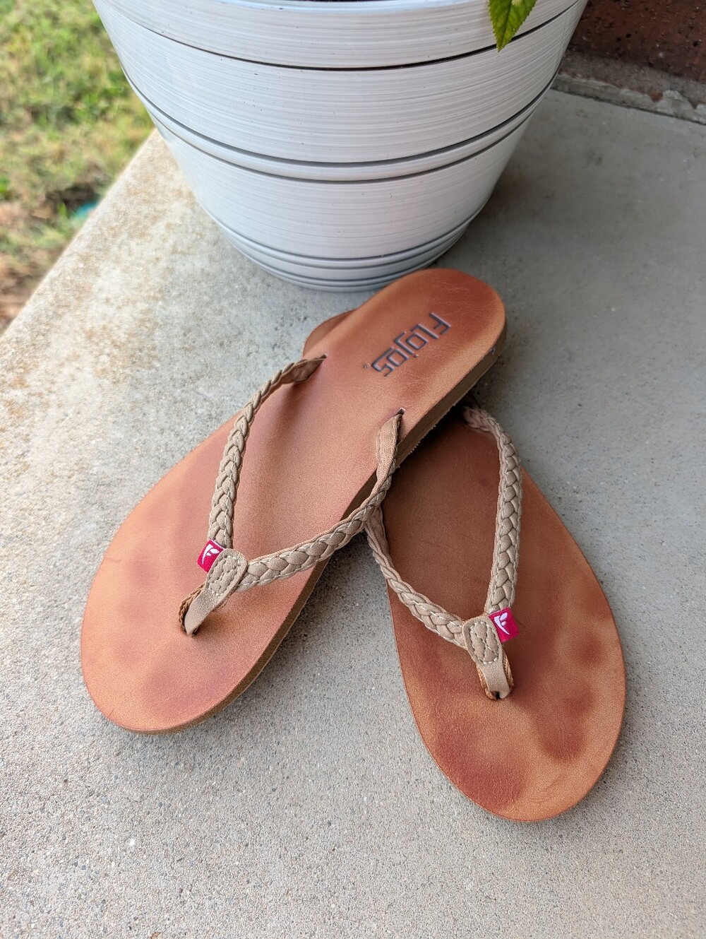 🤎EUC Flojos Harper Braided Thong Single Layer Leather Flip Flop Sandals, 7